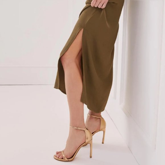 Something Navy Olive Midi Dress - Picture 9 of 11